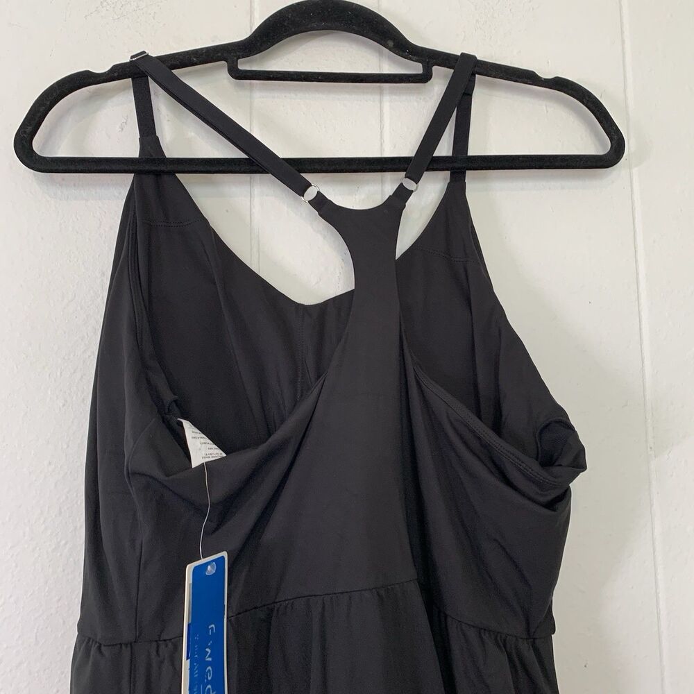 Elegant Black Midi Dress - Picture 9 of 13